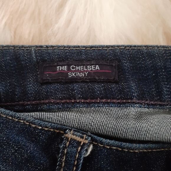 Vigoss Jean's "The Chelsea" - Picture 3 of 4